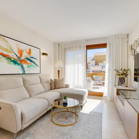 Cb Living - Sunny Penthouse With Terrace, Punta Prima Apartamento