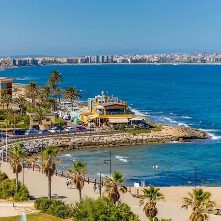 Sunny Penthouse With Terrace, Punta Prima شقة تورّيفيِخا