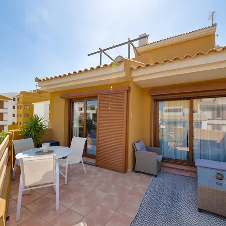 Cb Living - Sunny Penthouse With Terrace, Punta Prima