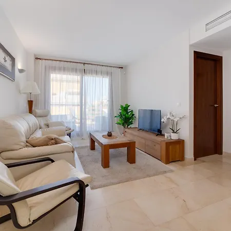 Cb Living - Sunny Penthouse With Terrace, Punta Prima Torrevieja
