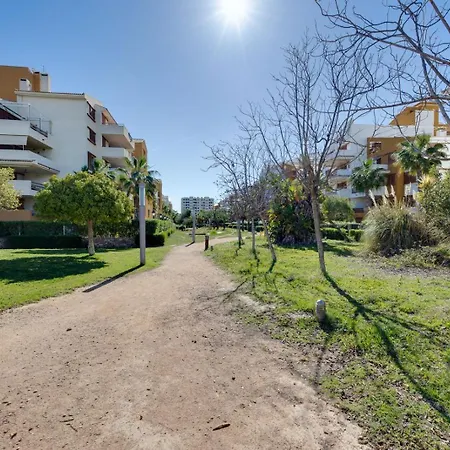 Апартаменти Sunny Penthouse With Terrace, Punta Prima