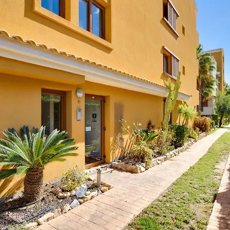 Sunny Penthouse With Terrace, Punta Prima Торрев'єха