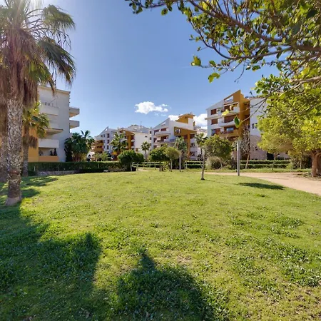 Апартаменти Sunny Penthouse With Terrace, Punta Prima *